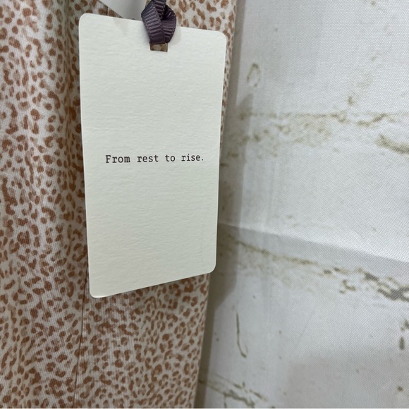 Awhile Tan Animal Print Night Sleep Gown Stitch Fix - Picture 10 of 12